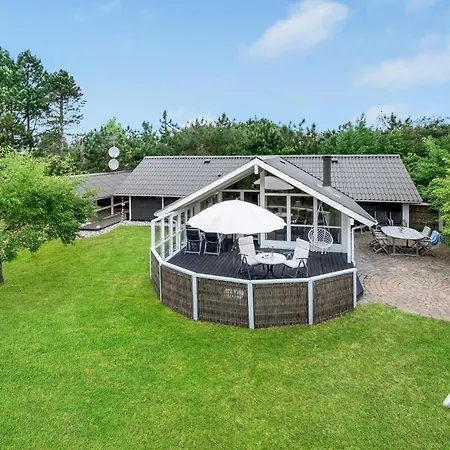 Five-bedroom In Grenaa