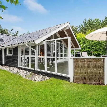 Holiday home Beautiful In Grenaa With Sauna Brondstrup