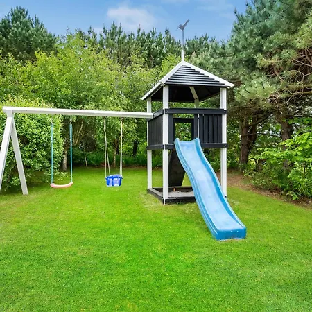 Five-bedroom In Grenaa