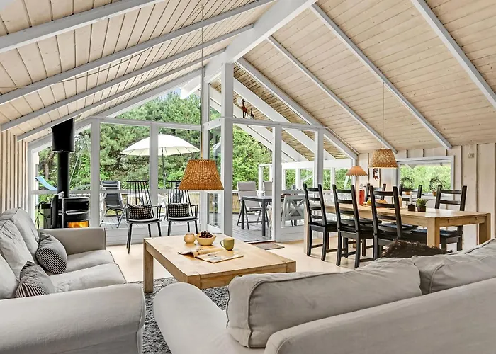 Five-bedroom In *